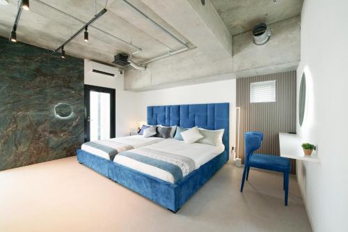 Ένα ή περισσότερα κρεβάτια σε δωμάτιο στο Modern Palazzo住吉