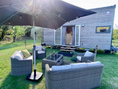 Tiny House avec vue sur le rocher de Saignon, Luberon