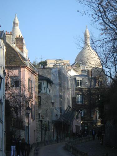 Un nid très calme et chaleureux a Montmartre !
