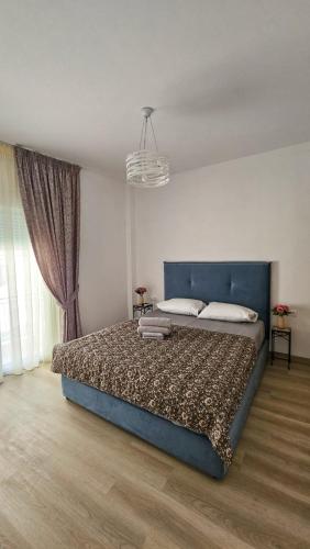 Sunshore Center apartment #4