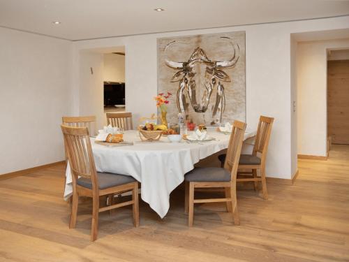 Fotografie z fotogalerie ubytování Apartment Chesa Piz Padella - St- Moritz by Interhome v destinaci St. Moritz