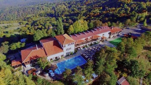 Gallery image of Mountain View Hotel Complex in Yabulkovets