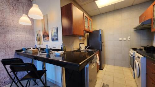 Foto de la galería de Zigzag Tower A- Affordable, 2 Bedroom Apartment, Sea View at Pearl 303A en Doha