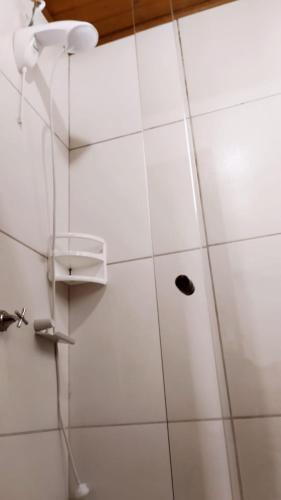 Bilik mandi di Pousada Horizontes do Rosa