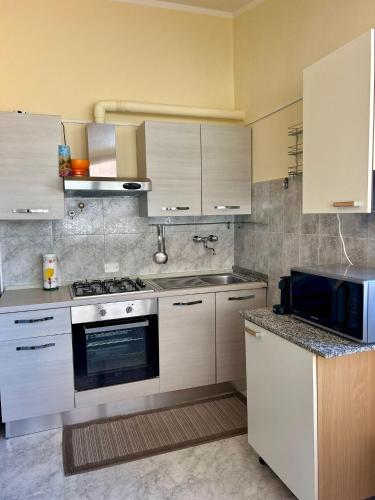 Kuchyň nebo kuchyňský kout v ubytování Joy House