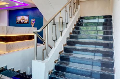 Foto dalla galleria di Hotel O Royal Inn a Pune