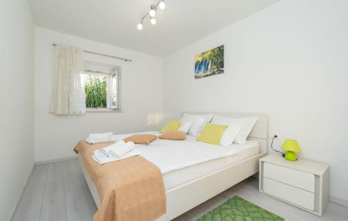 Postel nebo postele na pokoji v ubytování Cypress Paradise by Villas Guide