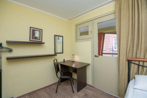 Postel nebo postele na pokoji v ubytování Hotel Nikala Palace