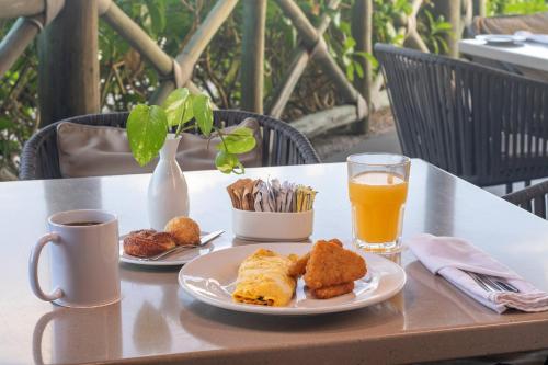 Mad på resortet eller i nærheden