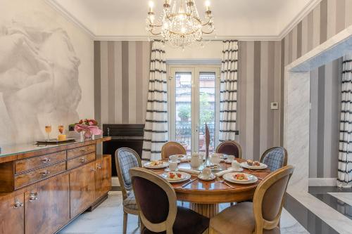 The Inn at the Spanish Steps Exclusive Collection - The Nest Penthouse