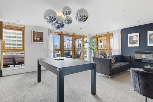 Penthouse Noir - Wyndale Living - Central BHam 2BR photo 10
