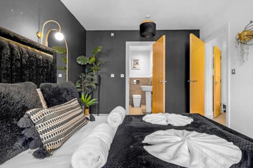 Penthouse Noir - Wyndale Living - Central BHam 2BR photo 46