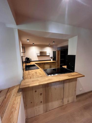Una cocina o zona de cocina en Nynke's AlpenNest