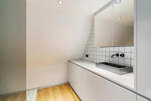 Φωτογραφία από το άλμπουμ του Unique stylish studio in top location στην Μπριζ