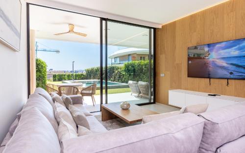 Eden Retreat Luxury 2BR with Private Pool