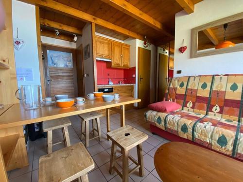 Studio cosy 4 personnes à 100m des pistes - FR-1-733-166