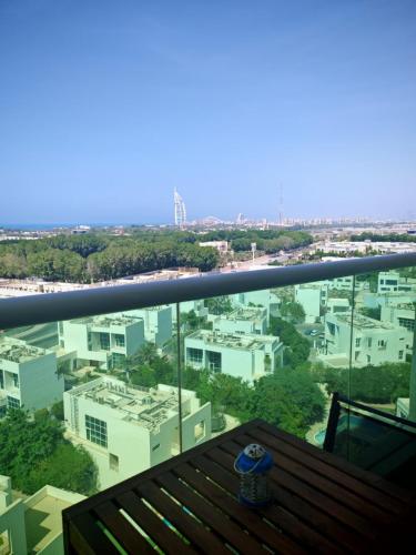 Fully Furnished Studio Hilliana Tower Sea View and Burj View