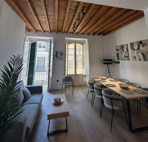 Apartamentos Pinar Málaga Centro - Frailes