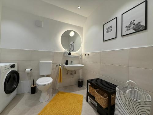 ห้องน้ำของ Nordwärts 53Grad Ferienwohnung in Burhave, Nordsee