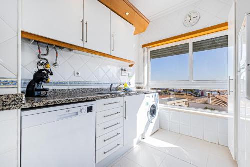Shinning Waves Apartment
