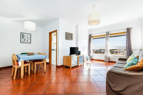 Shinning Waves Apartment