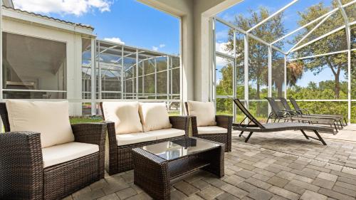 Upstay - Resort Villa with Pool and Cinema photo 9