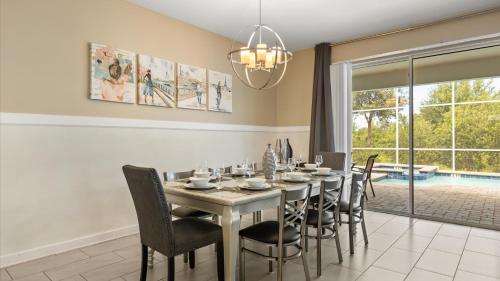 Upstay - Resort Villa with Pool and Cinema photo 13