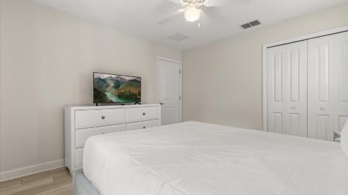Upstay - Resort Villa with Pool and Cinema photo 32