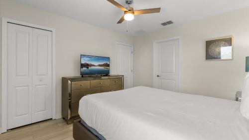 Upstay - Resort Villa with Pool and Cinema photo 42