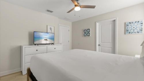 Upstay - Resort Villa with Pool and Cinema photo 46