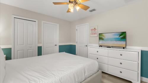 Upstay - Resort Villa with Pool and Cinema photo 48