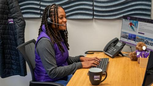 Επισκέπτες που μένουν στο Twin Eagles Lodge