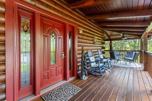Cabin Retreat - Private Hot Tub & Pool Table photo 8