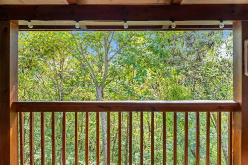 Cabin Retreat - Private Hot Tub & Pool Table photo 20