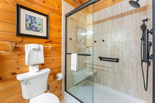 Cabin Retreat - Private Hot Tub & Pool Table photo 29