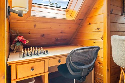 Cabin Retreat - Private Hot Tub & Pool Table photo 34