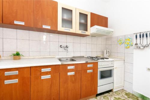 Dapur atau dapur kecil di Apartment Nela