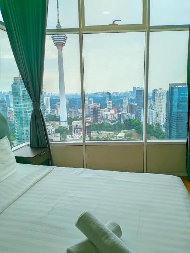 Sky Suites KLCC Kuala Lumpur LBにあるベッド