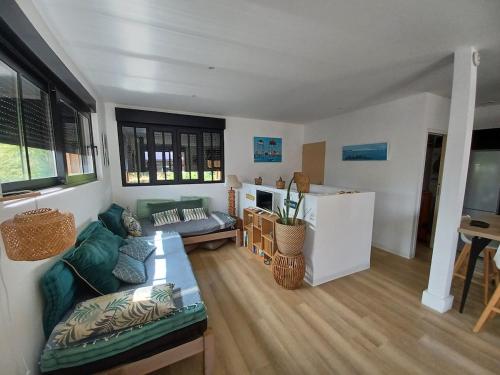 maison style cabane à 150m du bassin