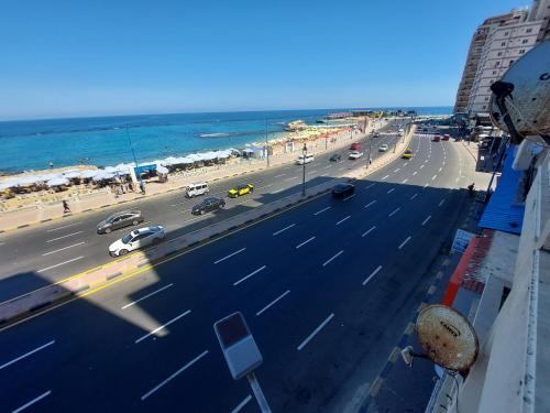 شقة174م مكيفة vip عالبحر بالعصافرة نموذج302