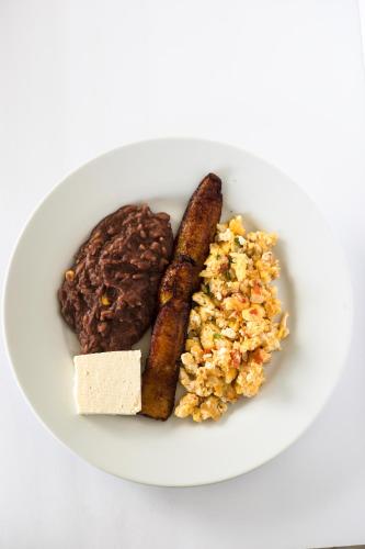 Jídlo v hotelu nebo okolí