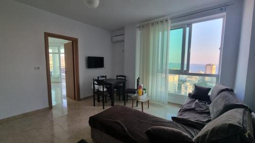 Top of Saranda, The VIP Apt