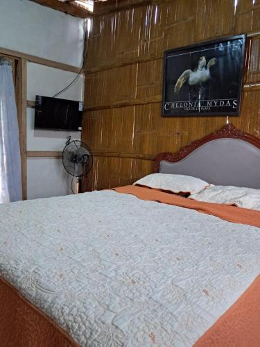Una cama o camas en una habitación de PiscinaCascolHostal