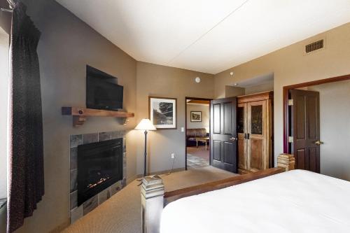 Postel nebo postele na pokoji v ubytování Chula Vista Resort # 2314