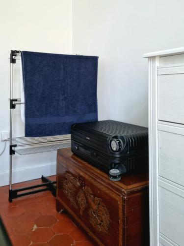 TV a/nebo společenská místnost v ubytování Le charme à la française - Appartement 4 pers