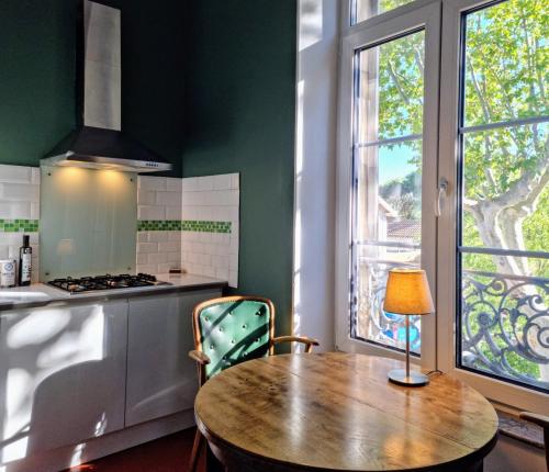 Kuchyň nebo kuchyňský kout v ubytování Le charme à la française - Appartement 4 pers