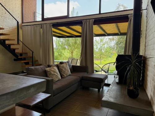 Χώρος καθιστικού στο Loft Lobo Tapalpa