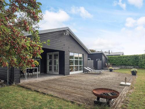 Zahrada ubytování 4 star holiday home in Karrebæksminde