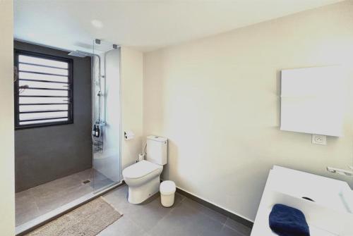 Ένα μπάνιο στο Spacious, comfortable, XXL terrace, splendid view