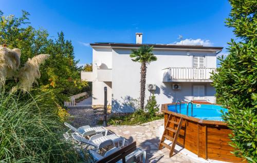 Awesome Home In Malinska With Wifi